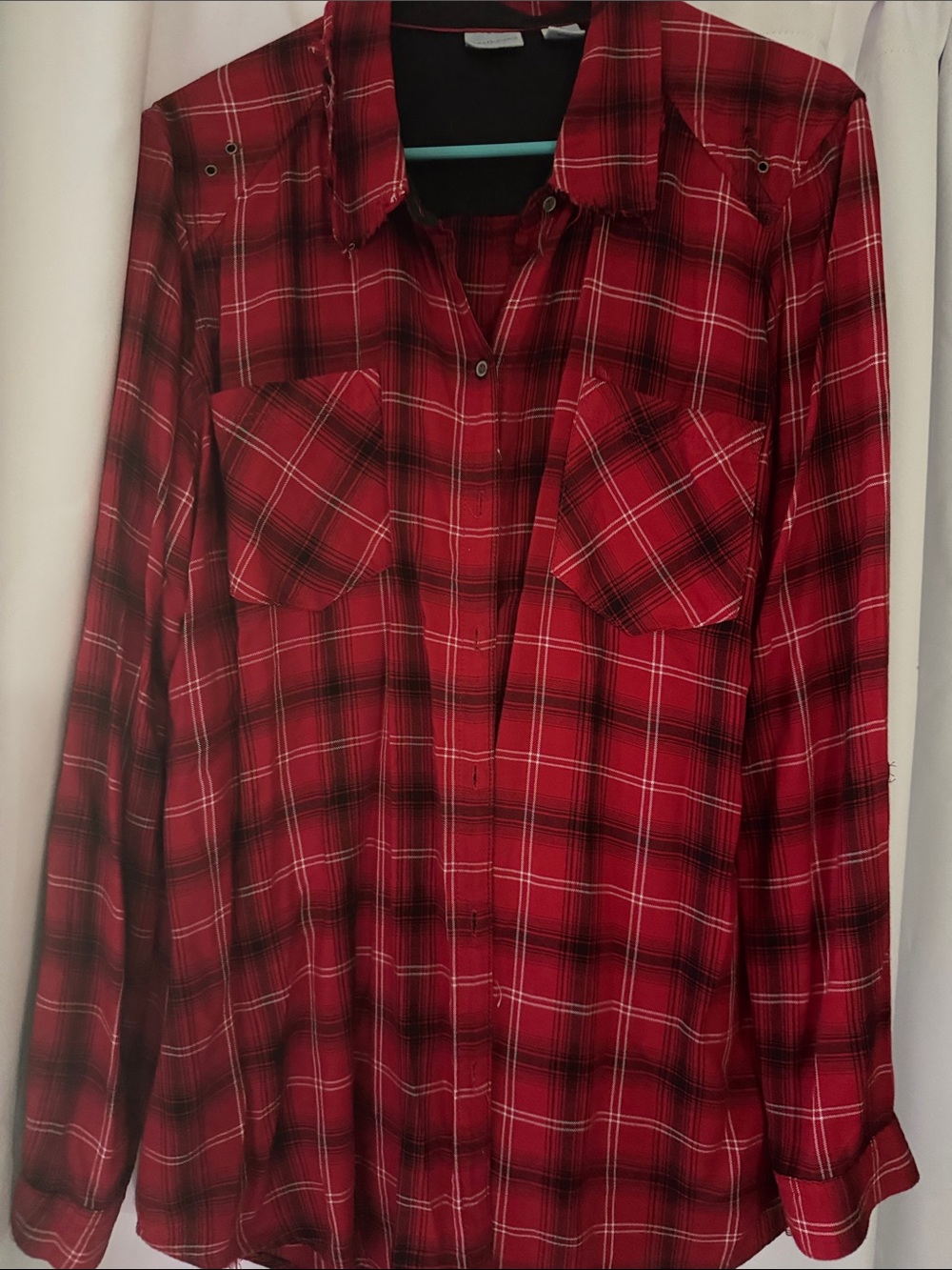 Men's Red Plaid Button-Up Shirt - Classic Casual Shirt